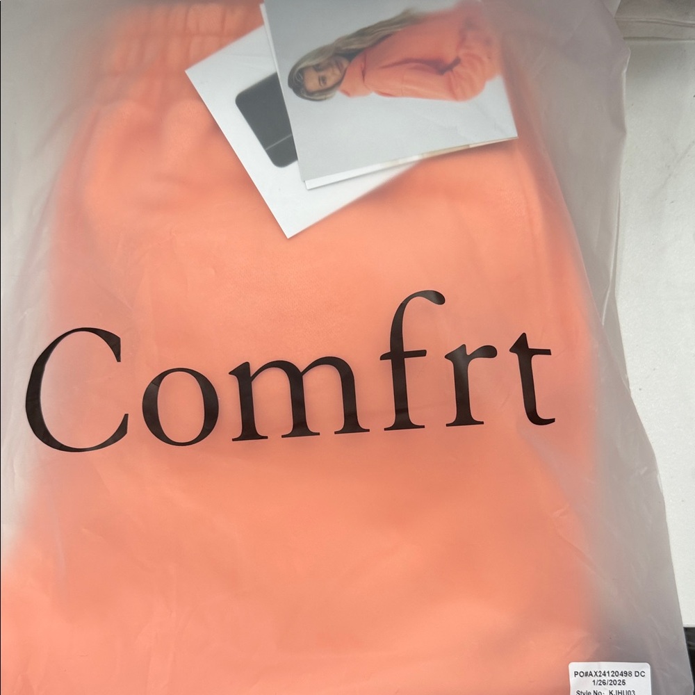 Comfrt Women's Coral Loungewear Set
